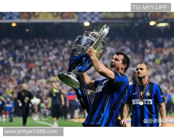 全球足球边锋十大球星排名分析与经典时刻回顾