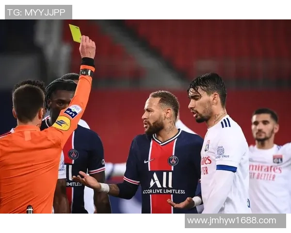 足球星耳钻引领时尚潮流 融合运动与奢华展现个性魅力